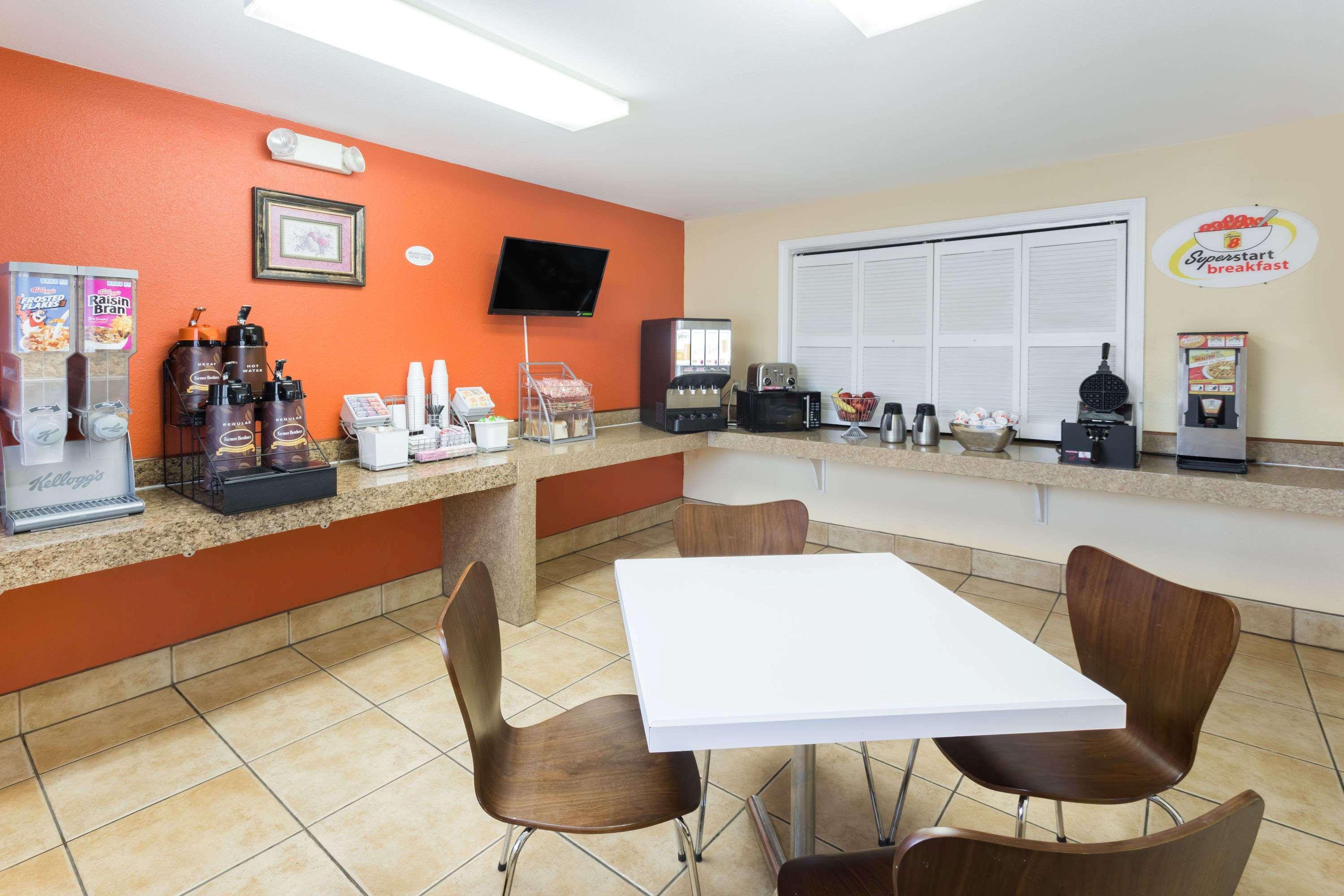 Motel Super 8 By Wyndham Baton Rouge/I-10 Extérieur photo