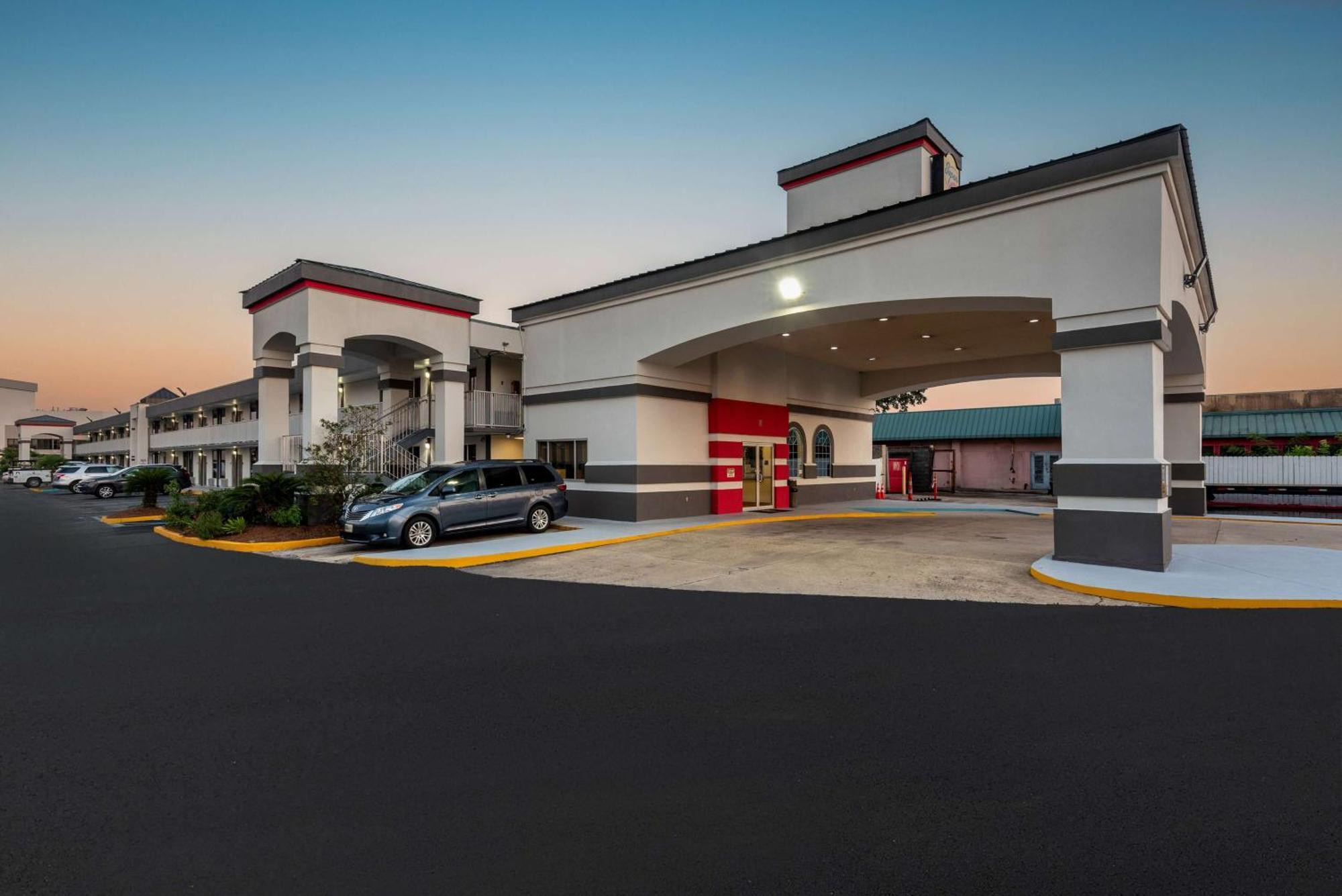 Motel Super 8 By Wyndham Baton Rouge/I-10 Extérieur photo